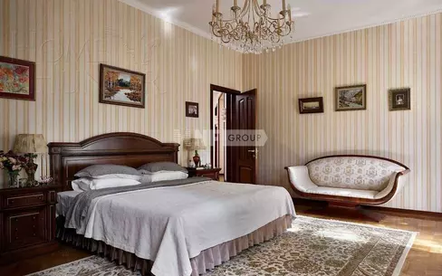 2-этажный коттедж 1 100 м² с отделкой