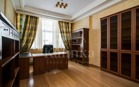 2-этажный коттедж 450 м² с отделкой