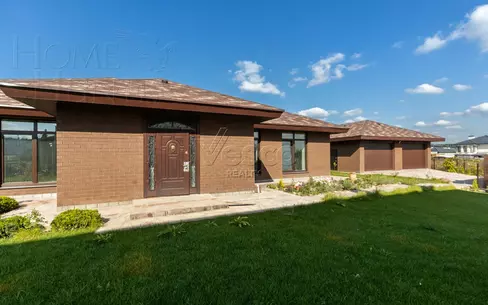 1-этажный коттедж 520.9 м² без отделки