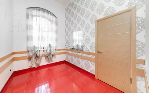 2-этажный коттедж 1 700 м² с отделкой