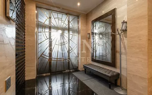 2-этажный коттедж 900 м² с отделкой