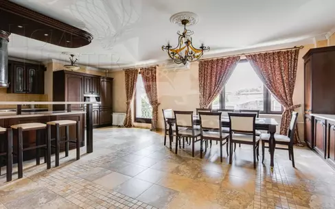 2-УРОВНЕВАЯ КВАРТИРА С ОТДЕЛКОЙ 247.2 М² НА 4 ЭТАЖЕ