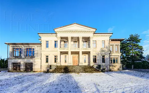 2-этажный коттедж 1 320 м² без отделки
