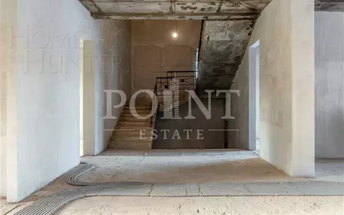 2-этажный коттедж 1 320 м² без отделки