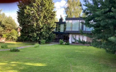2-этажный коттедж 650 м² без отделки