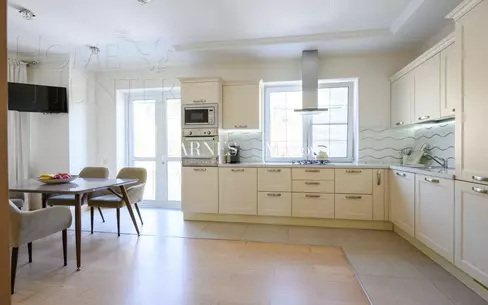 2-этажный коттедж 230 м² с отделкой