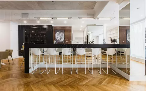 6-КОМН. ПЕНТХАУС С ОТДЕЛКОЙ 412 М² НА 4 ЭТАЖЕ