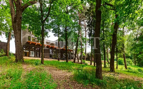 2-этажный коттедж 1 050 м² без отделки