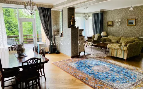 3-этажный таунхаус 500 м² с отделкой
