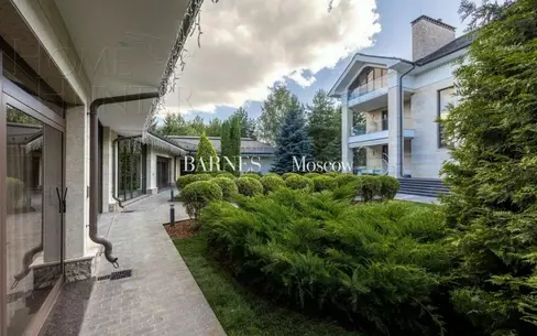 2-этажный коттедж 1 200 м² с отделкой