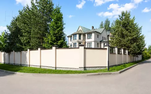 3-этажный коттедж 600 м² с отделкой