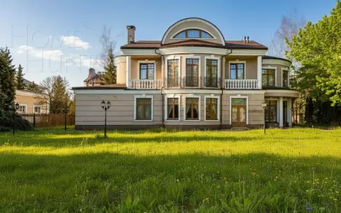 2-этажный коттедж 556 м² с отделкой