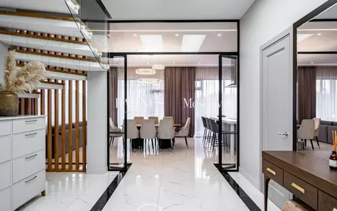 2-этажный коттедж 300 м² с отделкой