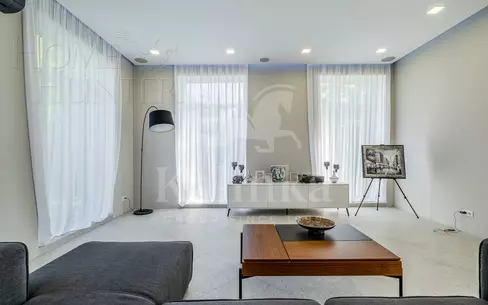 2-этажный коттедж 404.6 м² с отделкой