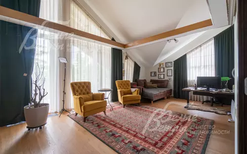3-этажный коттедж 850 м² с отделкой