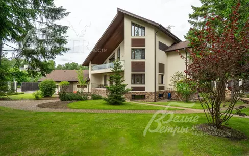 3-этажный коттедж 850 м² с отделкой