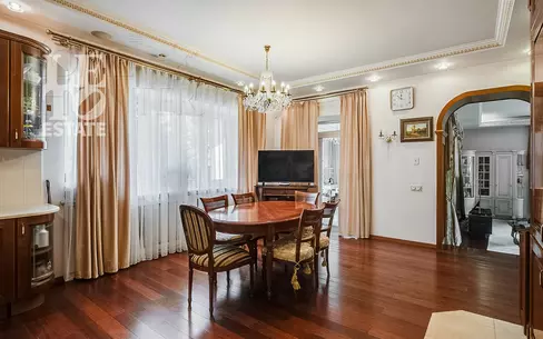 2-этажный коттедж 648 м² с отделкой