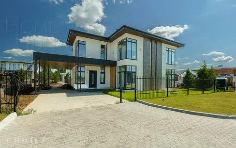 2-этажный коттедж 245 м² с отделкой