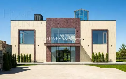 2-этажный коттедж 1 500 м² с отделкой