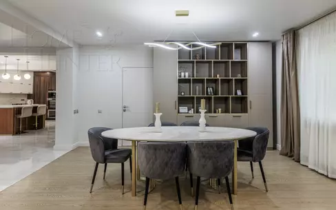 2-этажный коттедж 285 м² с отделкой