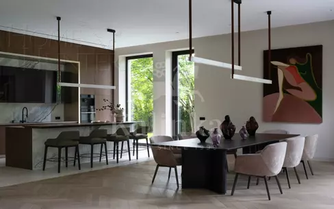 2-этажный коттедж 1 596 м² без отделки