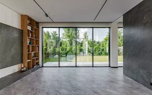 2-этажный коттедж 340 м² с отделкой