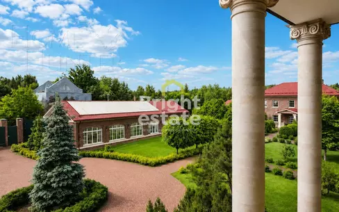 2-этажный коттедж 2 031 м² с отделкой