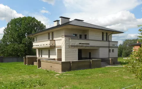 2-этажный коттедж 1 028.6 м² без отделки