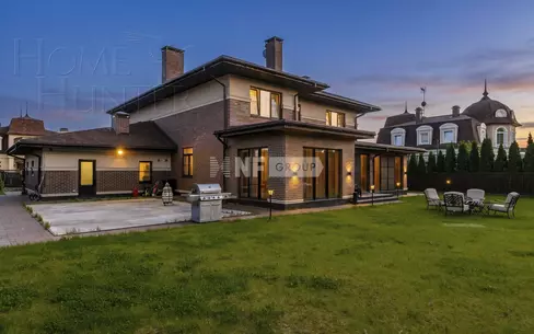 2-этажный коттедж 400 м² с отделкой