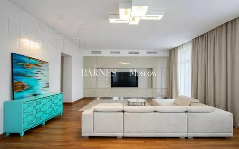 2-этажный коттедж 1 300 м² с отделкой