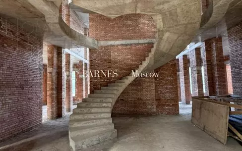 2-этажный коттедж 1 250 м² без отделки