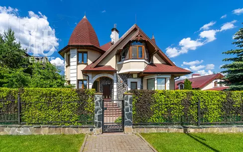 2-этажный коттедж 734.2 м² с отделкой