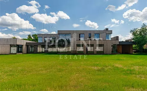 2-этажный коттедж 917.6 м² без отделки