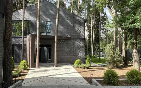2-этажный коттедж 750 м² с отделкой