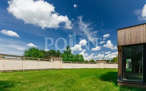 2-этажный коттедж 917.6 м² без отделки