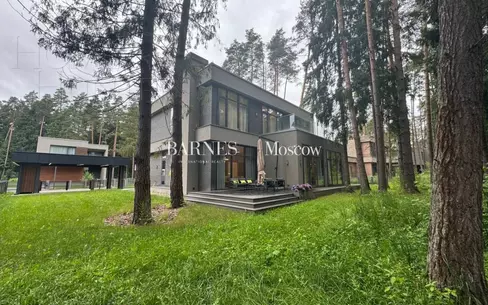 2-этажный коттедж 380 м² с отделкой