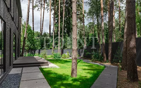 2-этажный коттедж 750 м² с отделкой