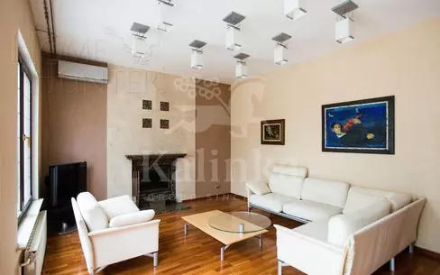 2-этажный коттедж 350 м² с отделкой