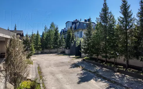 2-этажный коттедж 2 100 м² без отделки