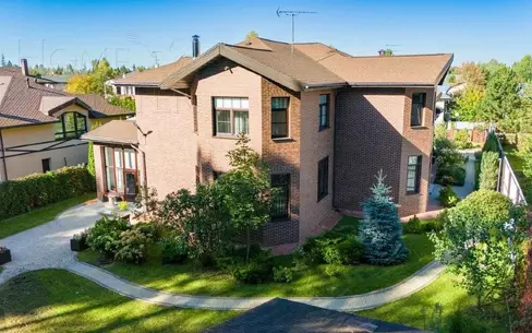 2-этажный коттедж 483.4 м² с отделкой