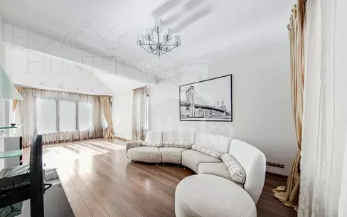 2-этажный коттедж 350 м² с отделкой