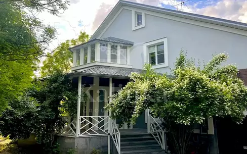 3-этажный коттедж 400 м² с отделкой