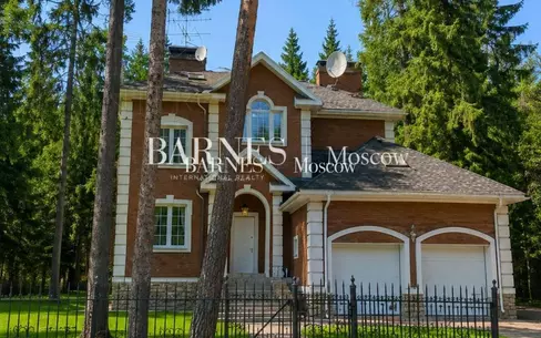 2-этажный коттедж 450 м² с отделкой