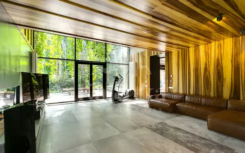 2-этажный коттедж 1 500 м² с отделкой