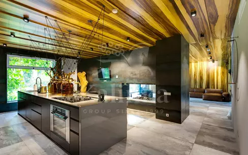 2-этажный коттедж 1 500 м² с отделкой