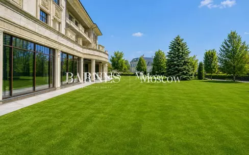 2-этажный коттедж 3 600 м² без отделки