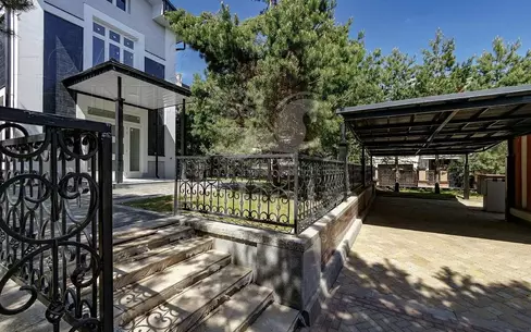 2-этажный коттедж 445.4 м² с отделкой