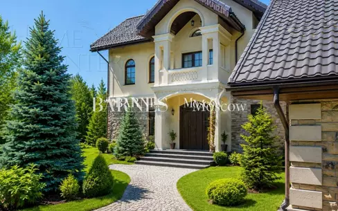 2-этажный коттедж 455 м² с отделкой
