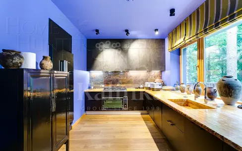 2-этажный коттедж 1 500 м² с отделкой