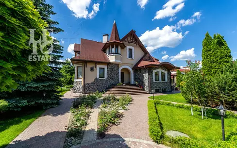 2-этажный коттедж 734.2 м² с отделкой